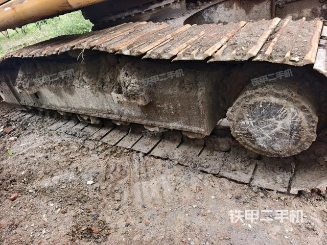 單側(cè)履帶整體（整機(jī)外觀）