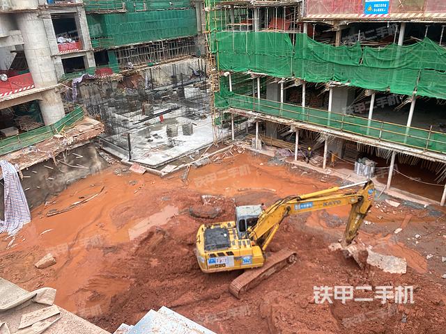 驾驶室顶部（整机外观）