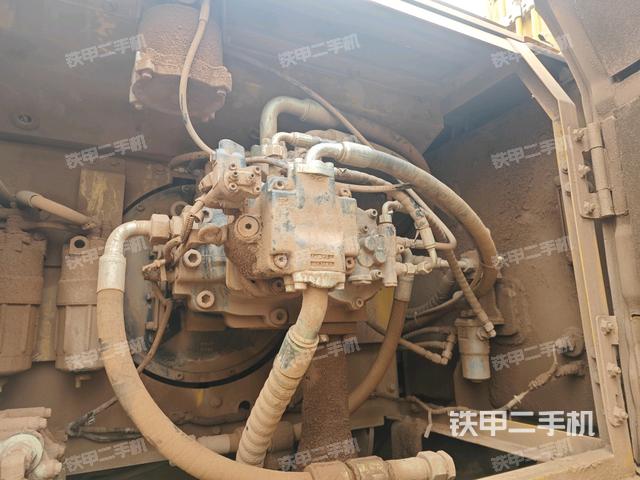 液压泵斜45 右（大件舱室）