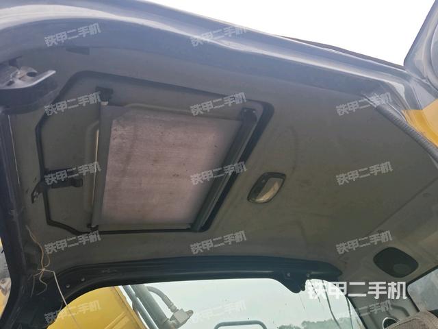 顶棚整体（驾驶室部分）