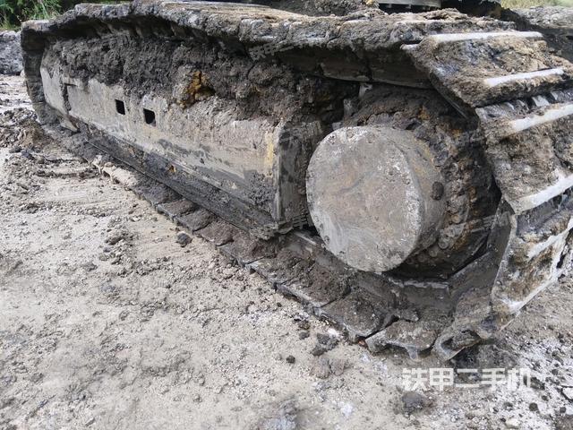 左側(cè)履帶整體?（行走機構(gòu)）