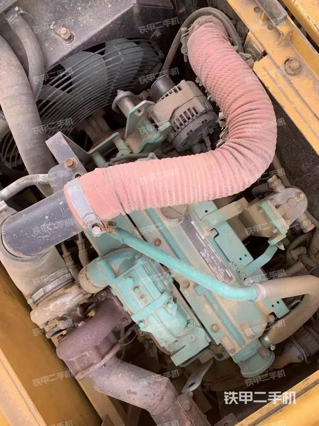 发动机整体俯视（整机外观）