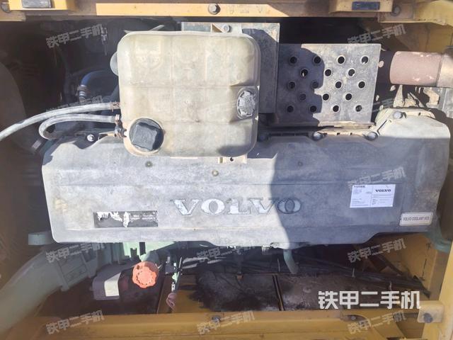 发动机整体俯视（整机外观）