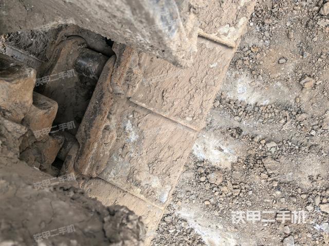 左侧履带整体 （行走机构）