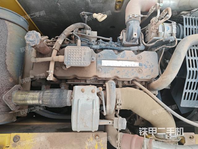 发动机室（上车部件）