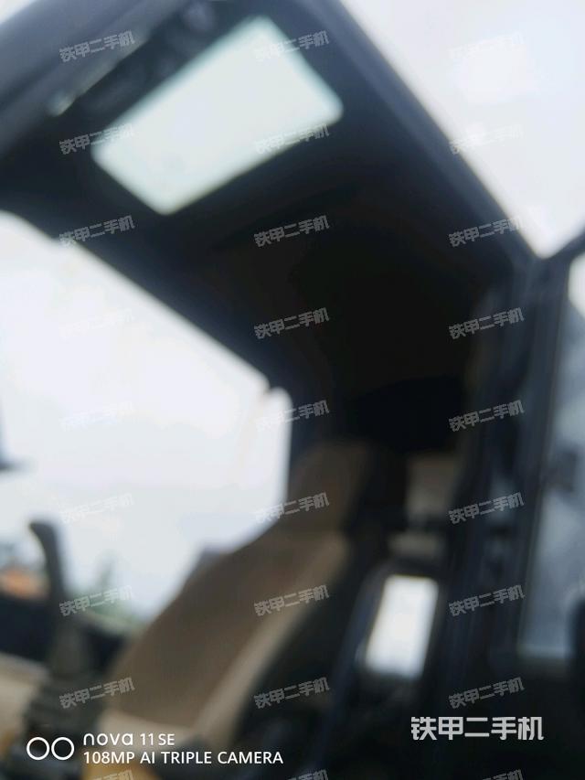 左后方玻璃角标（驾驶室部分）