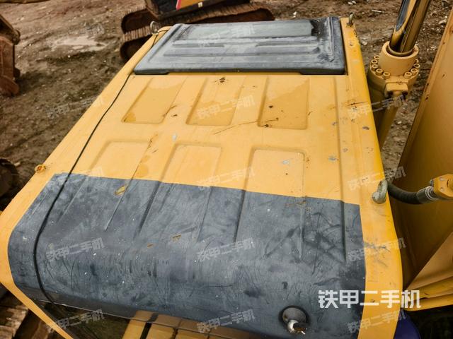 駕駛室頂部（整機(jī)外觀）