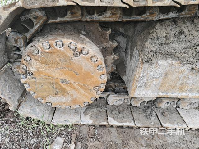 左驅(qū)動(dòng)輪（行走機(jī)構(gòu)）