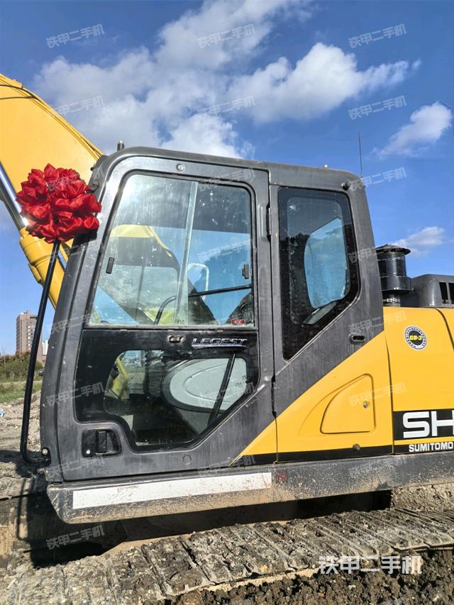 駕駛室正側(cè)（駕駛室部分）