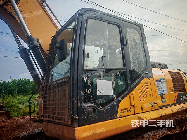 驾驶室整体（整机外观）