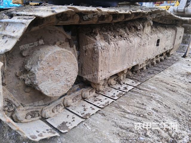 右側(cè)履帶整體?（行走機構(gòu)）