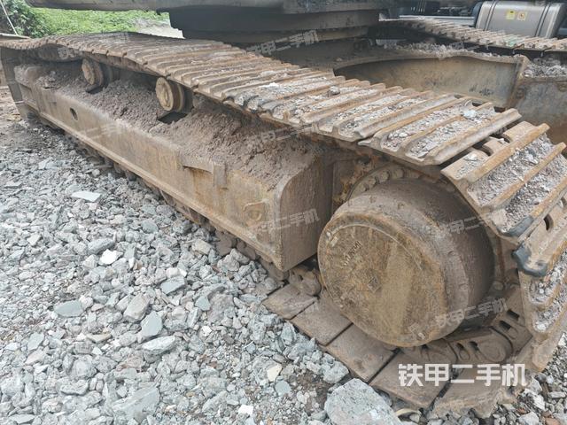 左側(cè)履帶整體?（行走機(jī)構(gòu)）