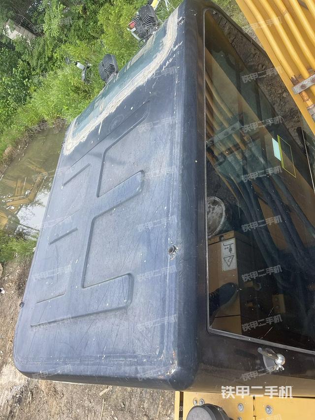 駕駛室頂部（整機(jī)外觀）