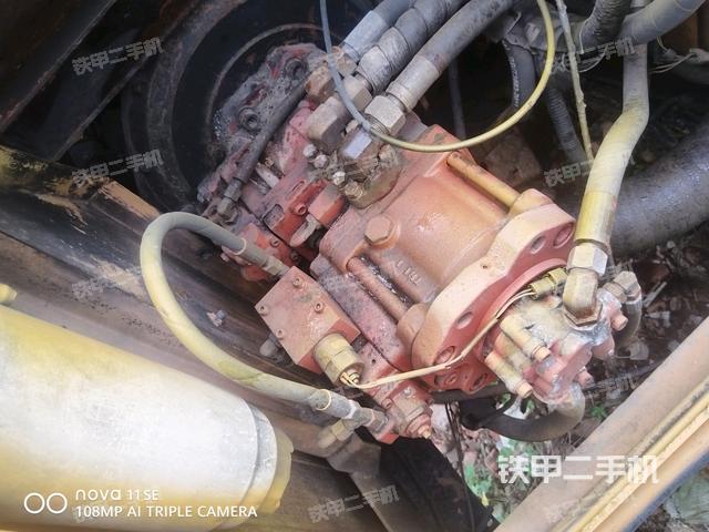 液压泵斜45 左（大件舱室）