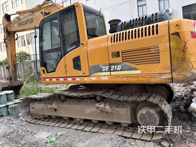 山推SE210W挖掘機(jī)