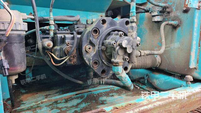 液壓泵斜45?左（大件艙室）