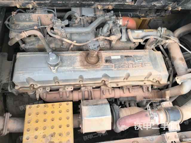 气门室盖螺丝特写（上车部件）