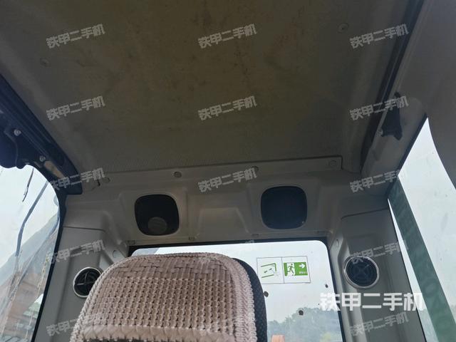 座椅后部（驾驶室部分）