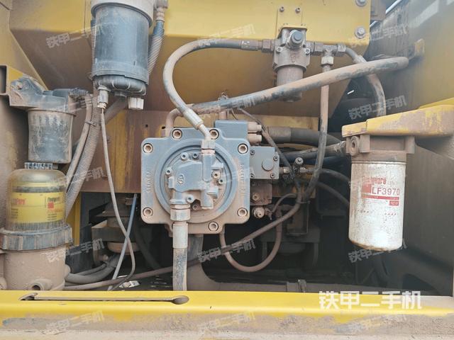 液压泵斜45 右（大件舱室）