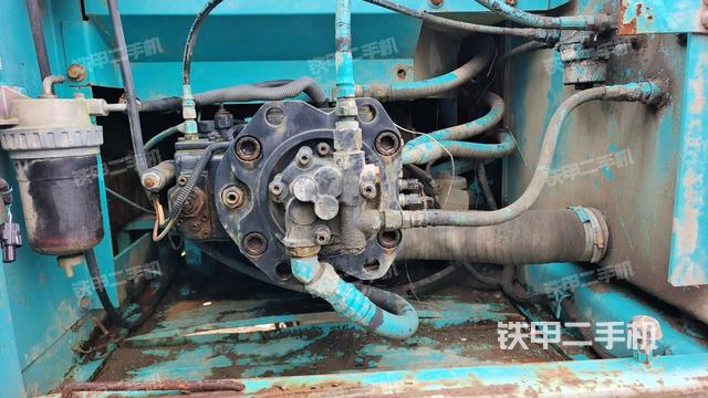 液壓泵室（大件艙室）