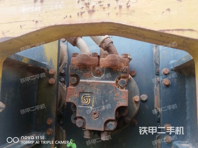 正后側(cè)（壓路機前后車架）