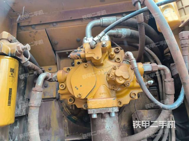 液压泵斜45 右（大件舱室）