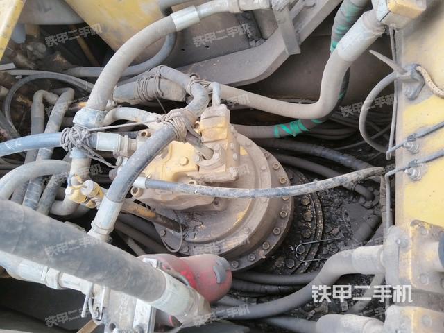 回轉(zhuǎn)馬達（上車部件）