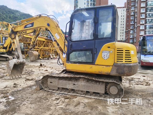 左后45（整機外觀）