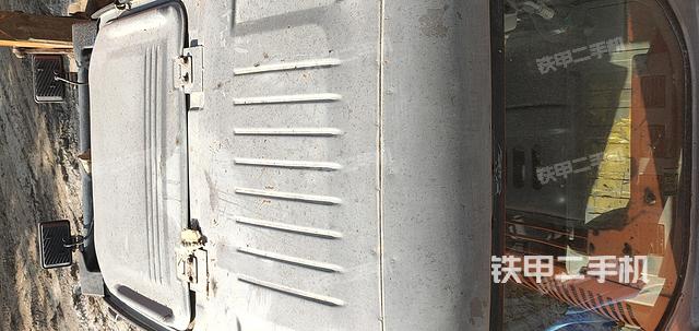 驾驶室顶部（整机外观）