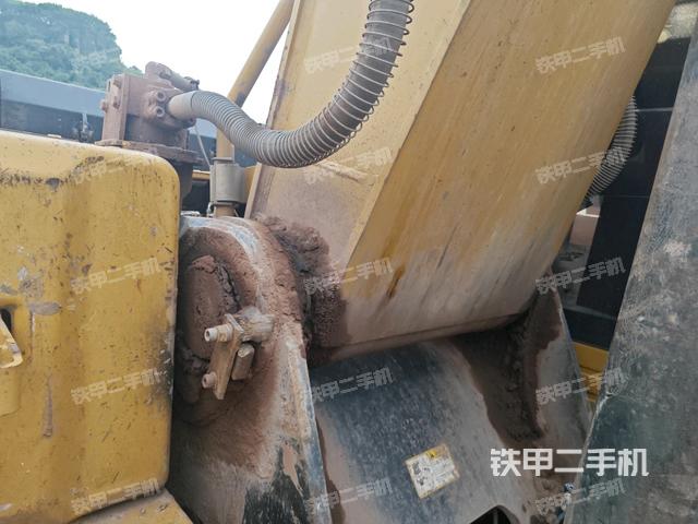 大臂根部 斜视（工作和回转装置）