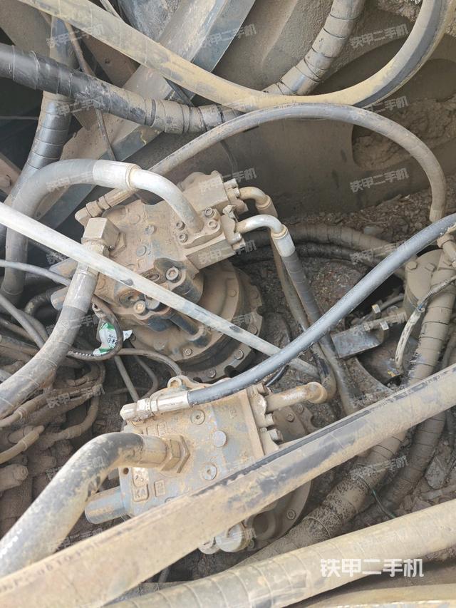 回轉(zhuǎn)馬達(dá)（上車部件）