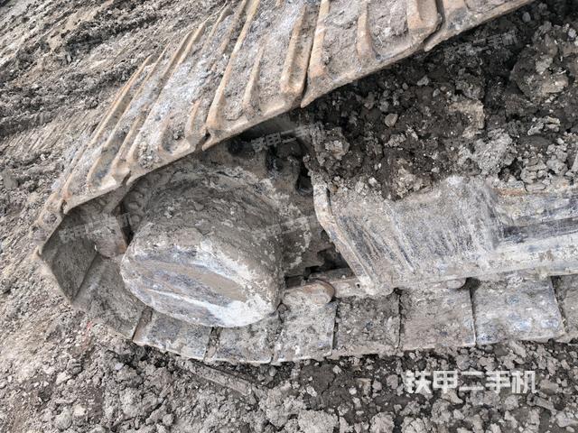 左側(cè)履帶整體?（行走機(jī)構(gòu)）