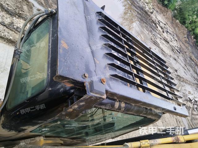 駕駛室頂部俯視（上車部件）