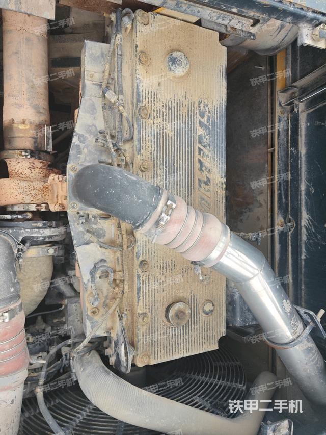 發(fā)動(dòng)機(jī)室（上車部件）