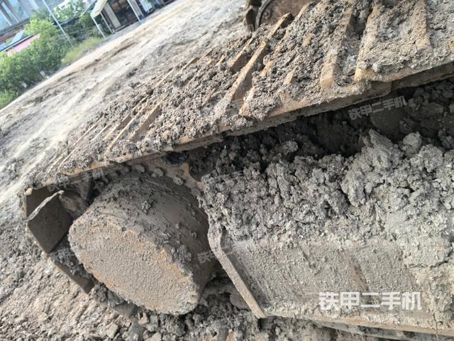 左侧履带整体 （行走机构）