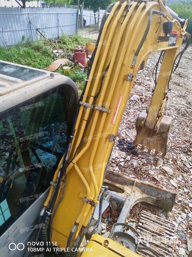 大臂背部俯視（工作和回轉(zhuǎn)裝置）