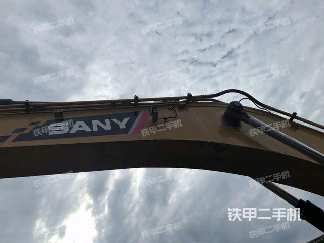 大臂油缸整體?豎拍（工作和回轉(zhuǎn)裝置）