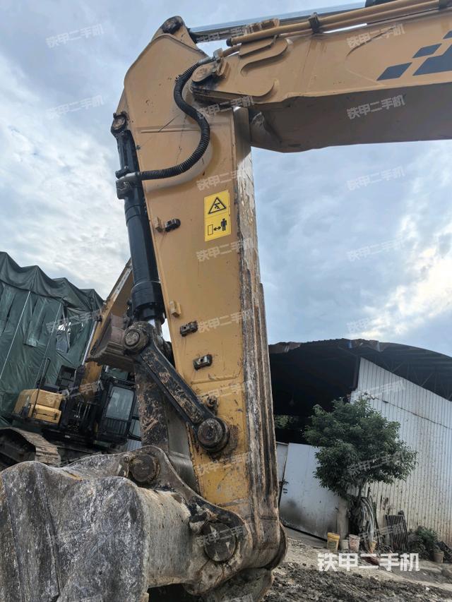 大臂整體?右側(cè)（工作和回轉(zhuǎn)裝置）