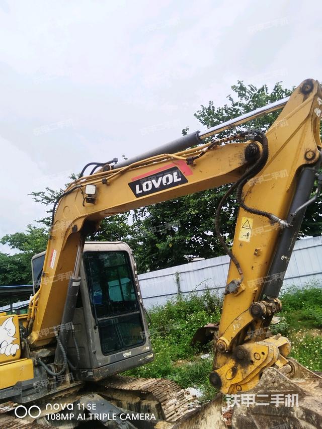 小臂整體左后（工作和回轉(zhuǎn)裝置）