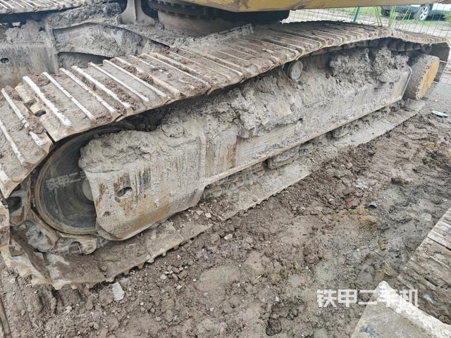 右側(cè)履帶整體（行走機(jī)構(gòu)）