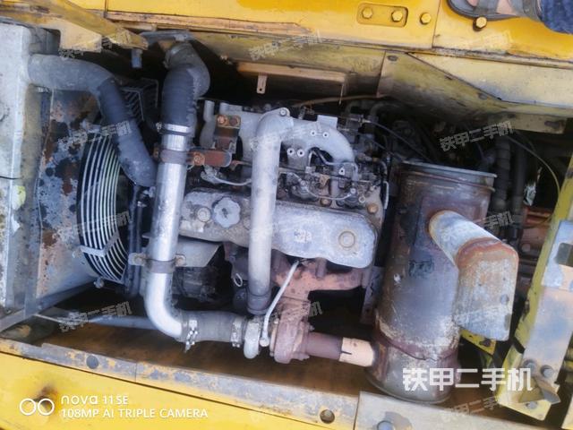 气门室盖螺丝特写（上车部件）