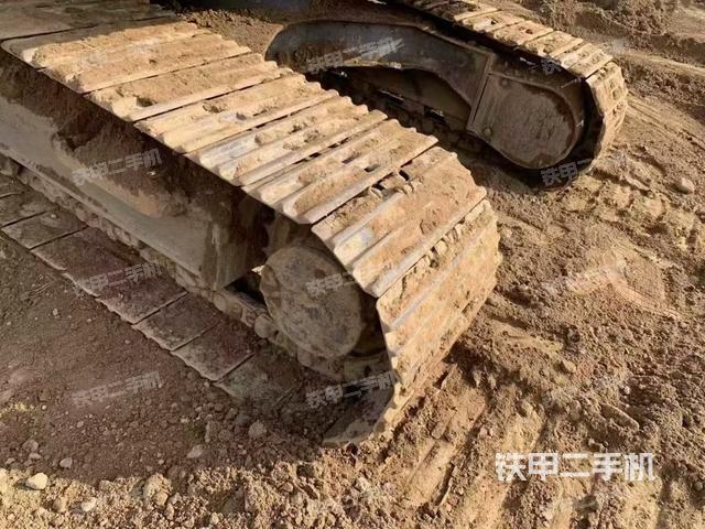 单侧履带整体（整机外观）