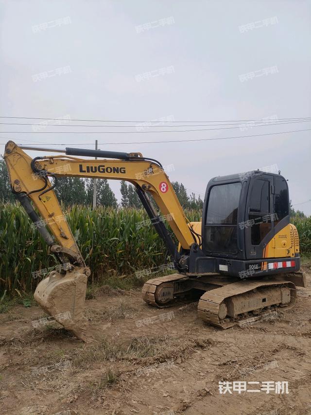 柳工CLG906D挖掘機