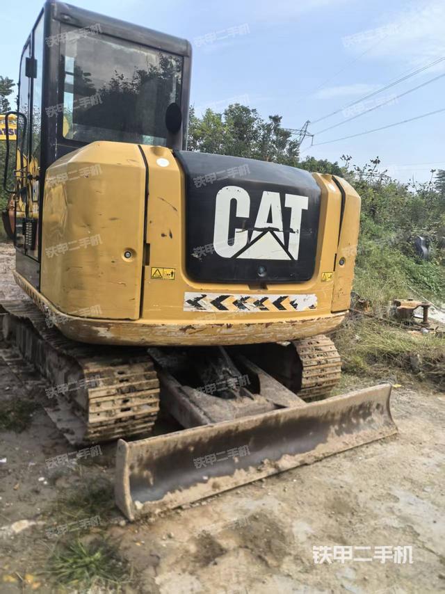 駕駛室頂部（整機(jī)外觀）