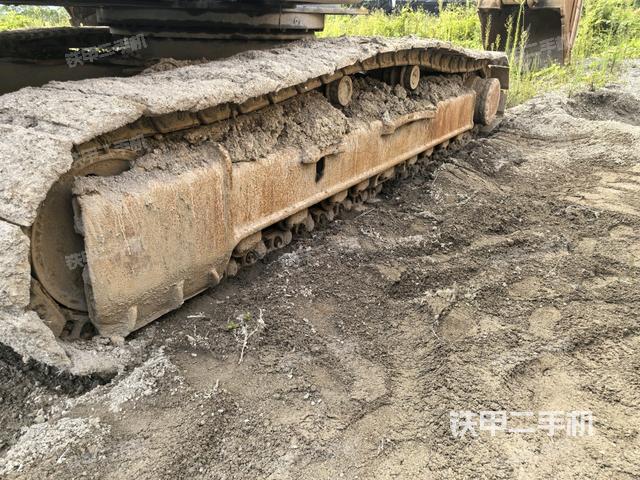 右側(cè)行走馬達蓋板（行走機構(gòu)）