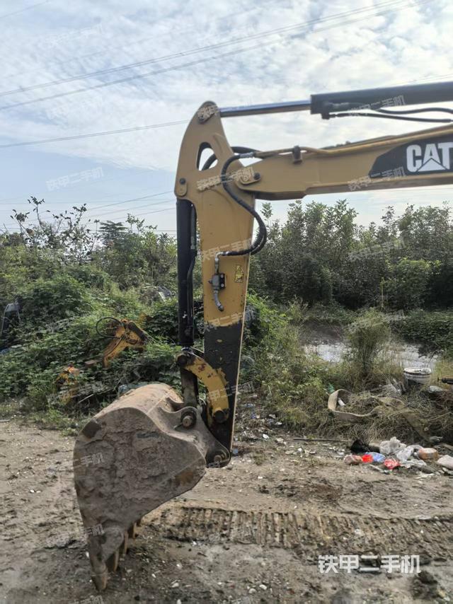 駕駛室整體（整機(jī)外觀）