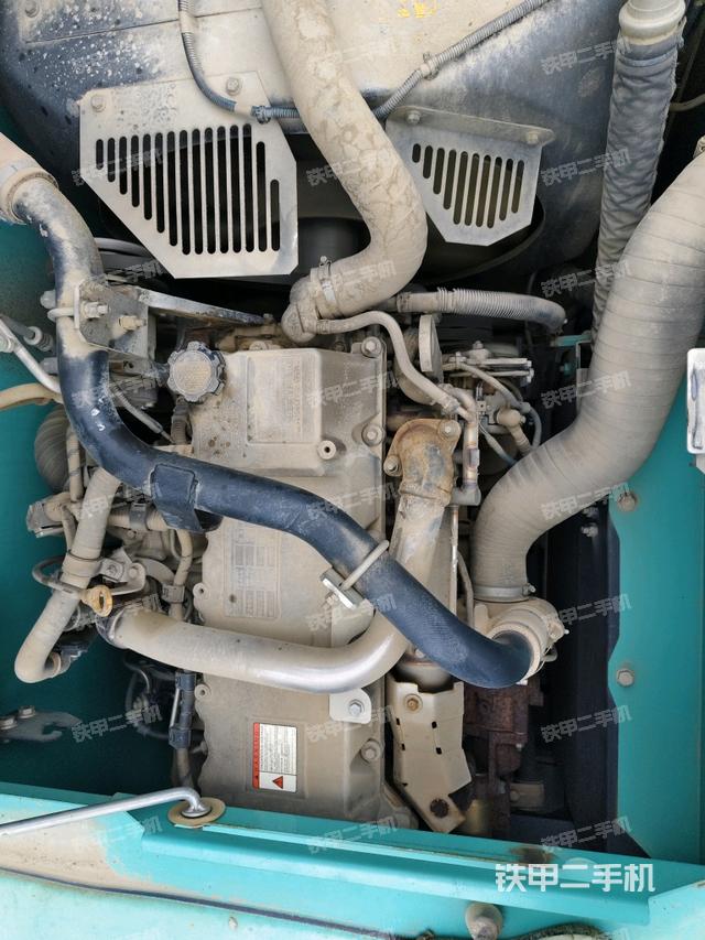 发动机室（上车部件）