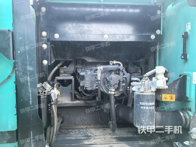 液壓泵斜45?左（大件艙室）