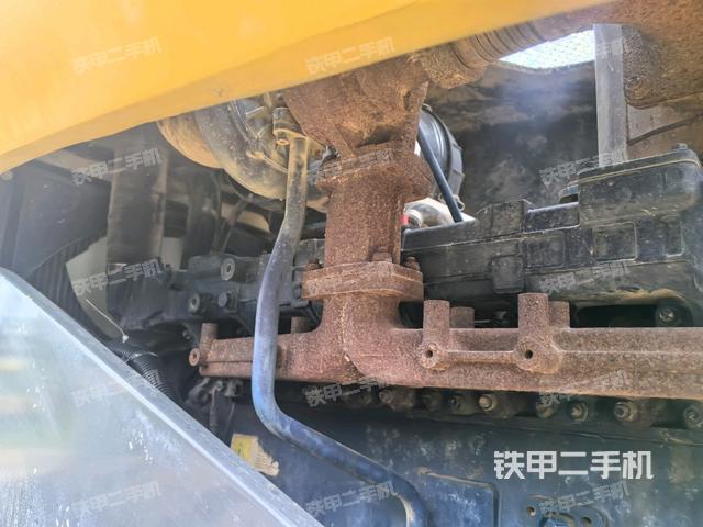 風(fēng)扇及皮帶（壓路機(jī)發(fā)動機(jī)艙）