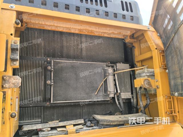 散熱器正面（大件艙室）